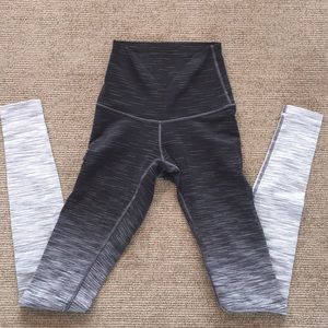 Lululemon Size 4 leggings, brand new!!!!✨✨✨✨